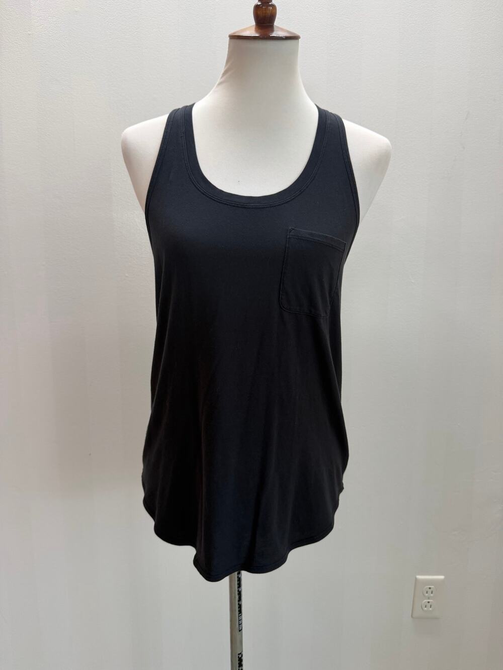 Lululemon Yogi Racerback Pocket Tank Top